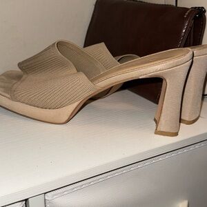 Elegant Beige Women's Heeled Mules
